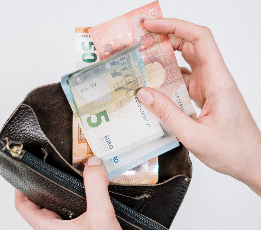 Cerca de 150 mil famílias recebem hoje apoio às rendas