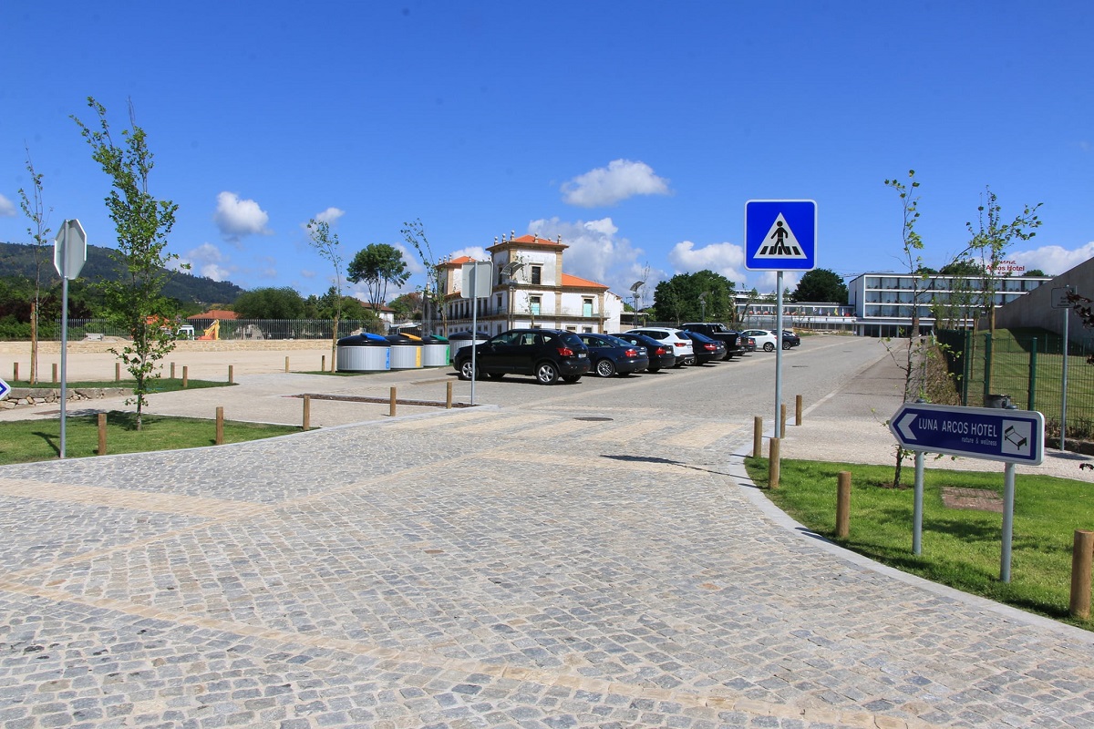 Investimento de 332 mil euros reabilitou zona ribeirinha do rio Vez