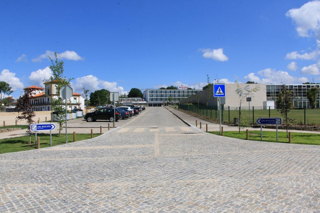 Investimento de 332 mil euros reabilitou zona ribeirinha do rio Vez