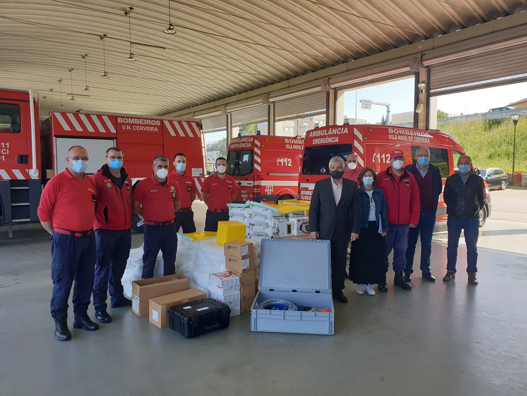 Vila Nova de Cerveira: Bombeiros apetrechados com kits para intervenção em derrames de matérias perigosas