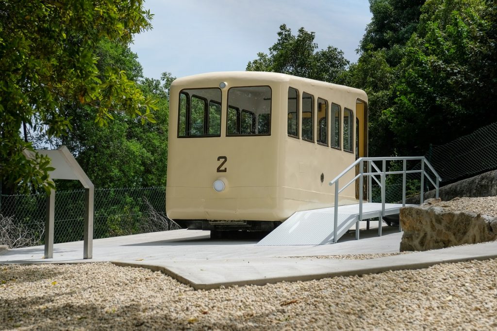Viana do Castelo: Antiga carruagem do Funicular de Santa Luzia reabilitada