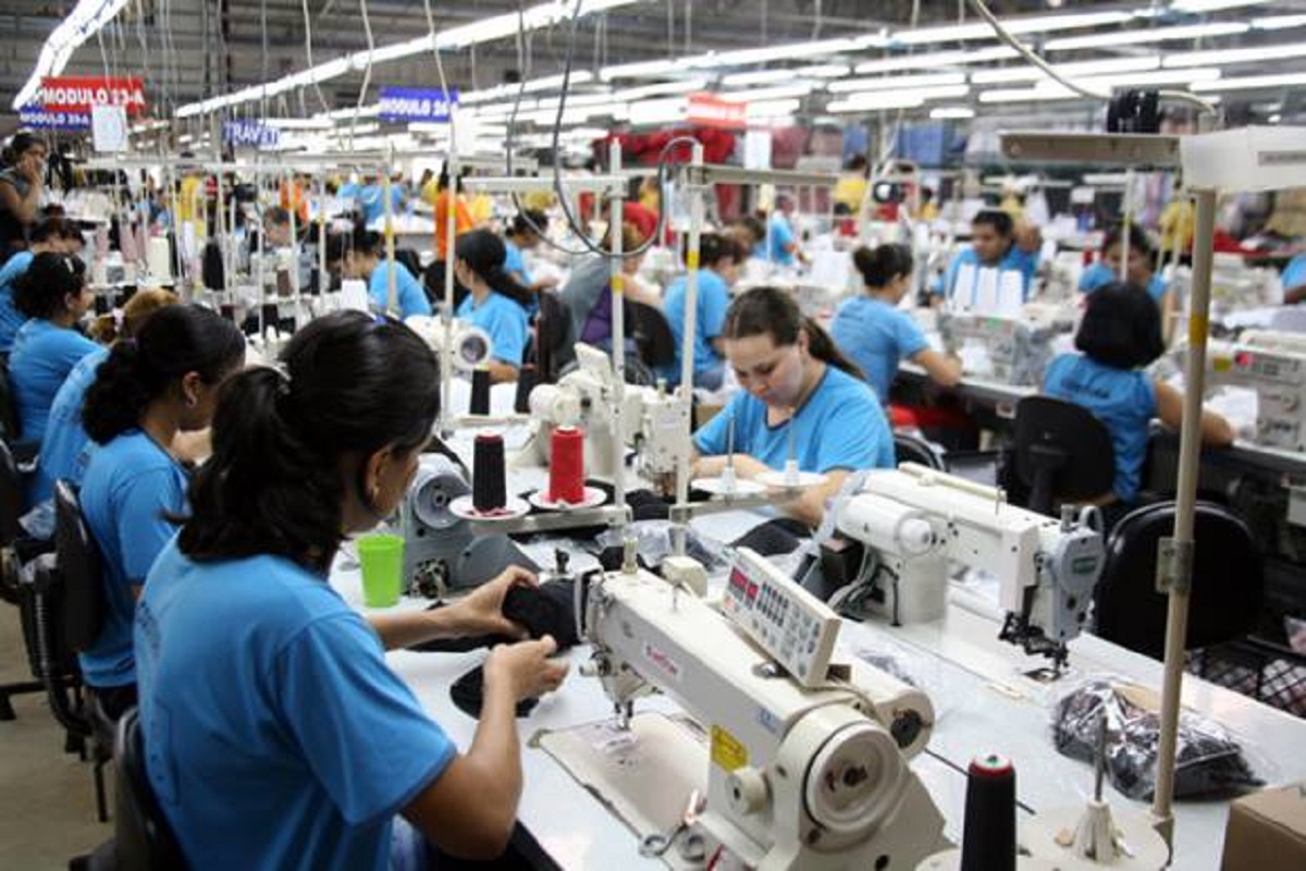 Estudo: Mais de um quarto das mulheres trabalhadoras ganha salário mínimo nacional