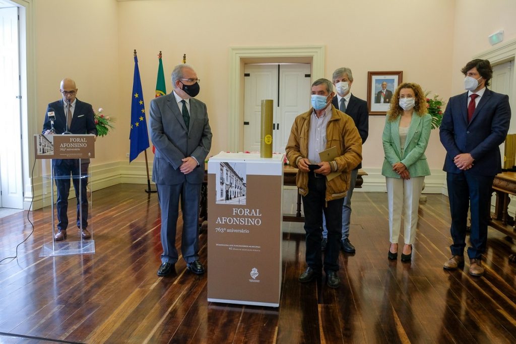 Viana do Castelo assinala 763 anos do Foral Afonsino com homenagem a funcionários com 40 anos de serviço
