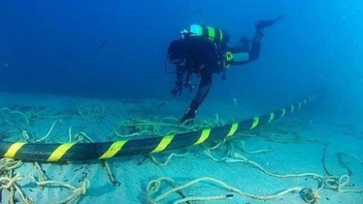 Portugal inaugura hoje cabo submarino que liga Sines ao Brasil