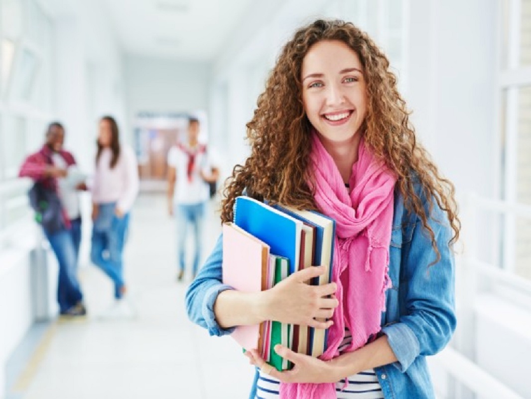 Valença: Atribuídas 103 Bolsas de Estudo a jovens do concelho