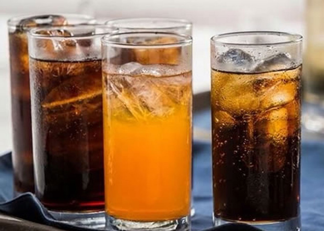 Indústria de refrigerantes compromete-se com nova redução de açúcar nas bebidas
