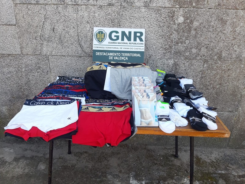 Valença: GNR apreende mais de 850 artigos contrafeitos