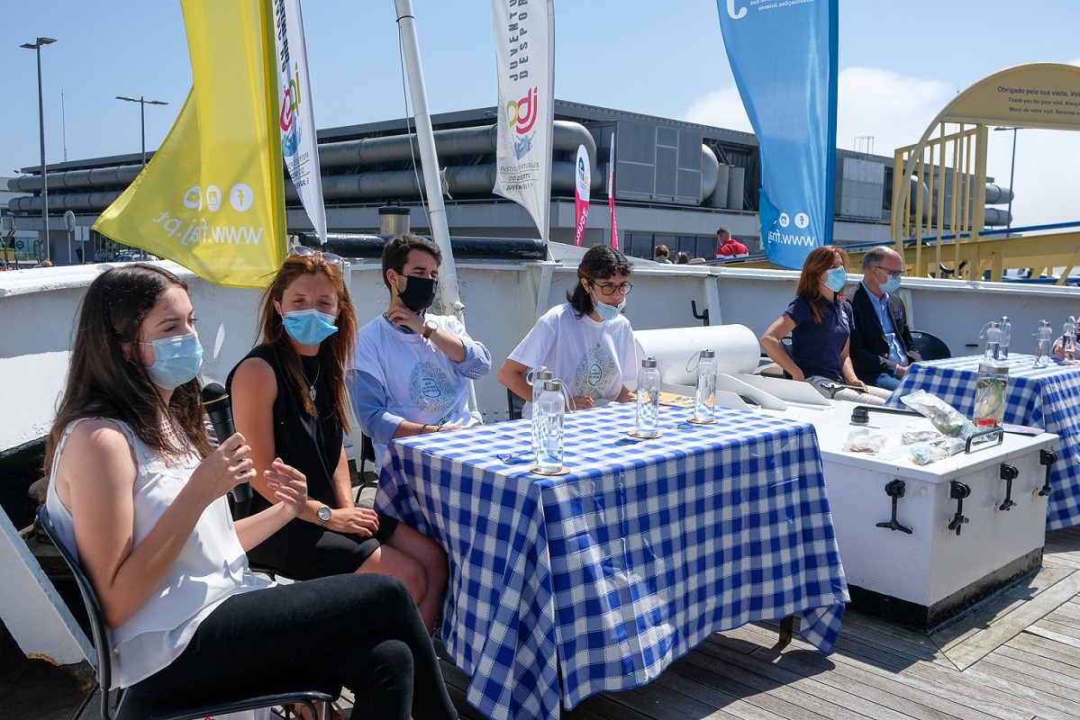 Jovens de Viana do Castelo assinalam Dia Internacional da Juventude a bordo do navio Gil Eannes