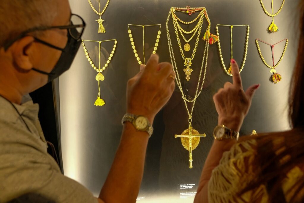 Viana do Castelo: Museu do traje reabriu Sala do Ouro