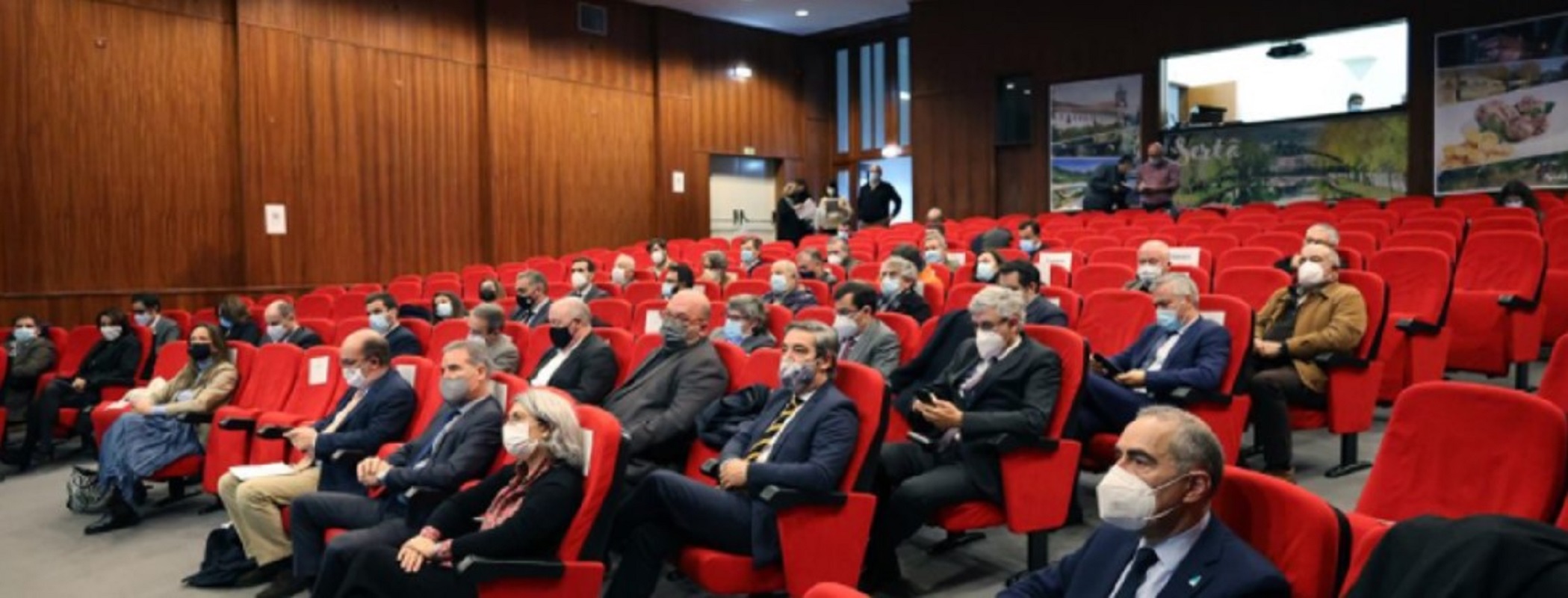 Arcos de Valdevez: Assina contratos das Áreas Integradas de Gestão de Paisagem