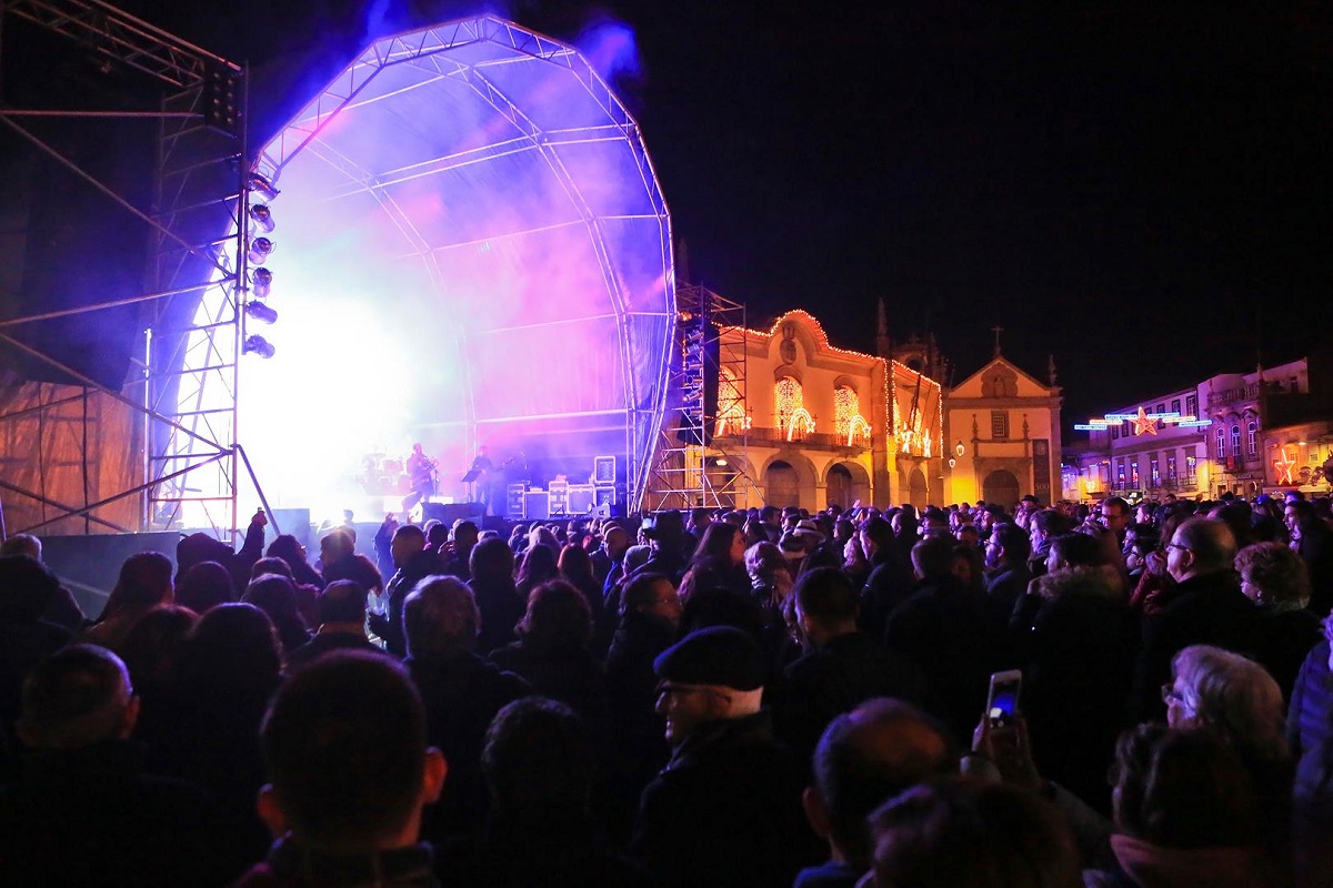 Caminha dá as boas vindas a 2024 com música e fogo de artifício