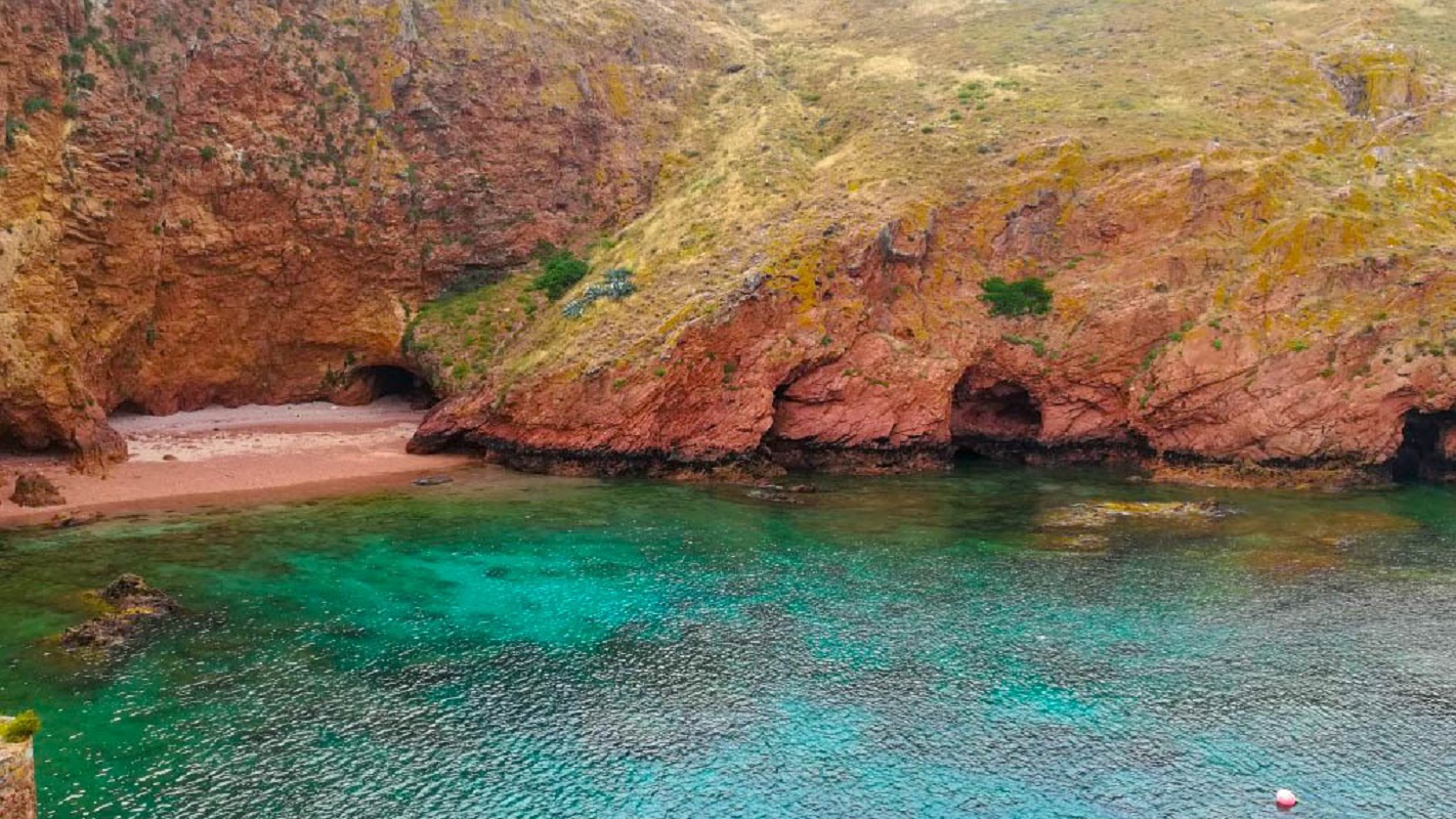 Ilha em Portugal vai ter taxa turística diária de três euros a partir de abril