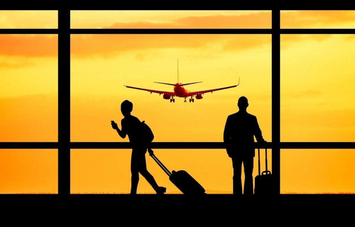 União Europeia aprova o fim dos testes e quarentenas nas viagens