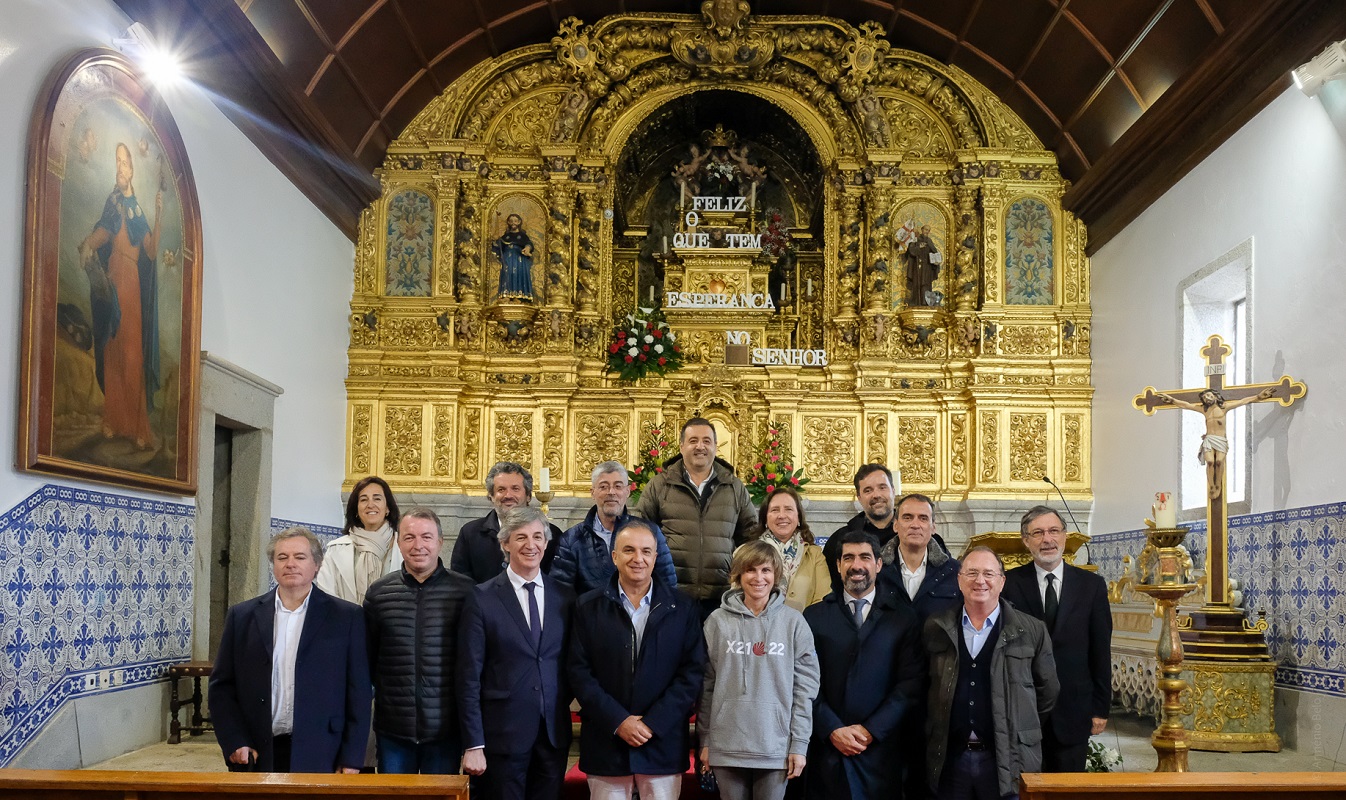 Igreja Paroquial de Castelo de Neiva visitada em ação de promoção do Caminho Português da Costa