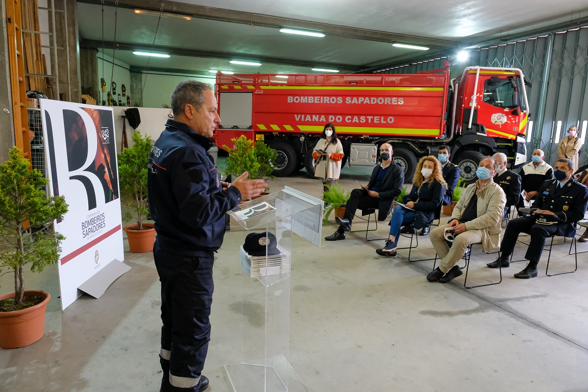 Bombeiros Sapadores de Viana do Castelo receberam “super veículo” no 242º aniversário