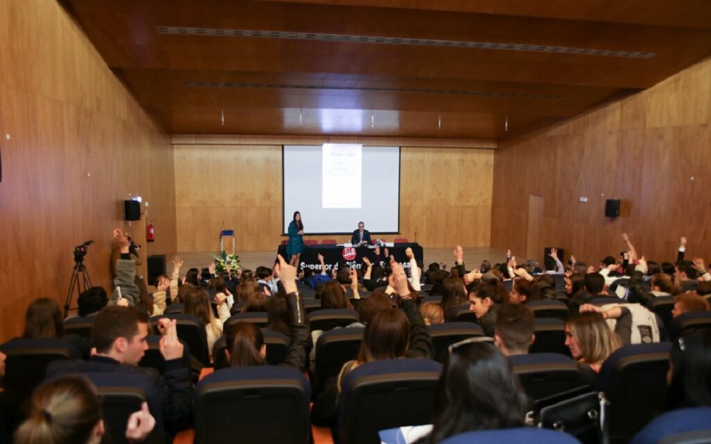 IPVC: Jovens empreendedores trocam experiências e melhoram ideias de negócio num encontro Internacional