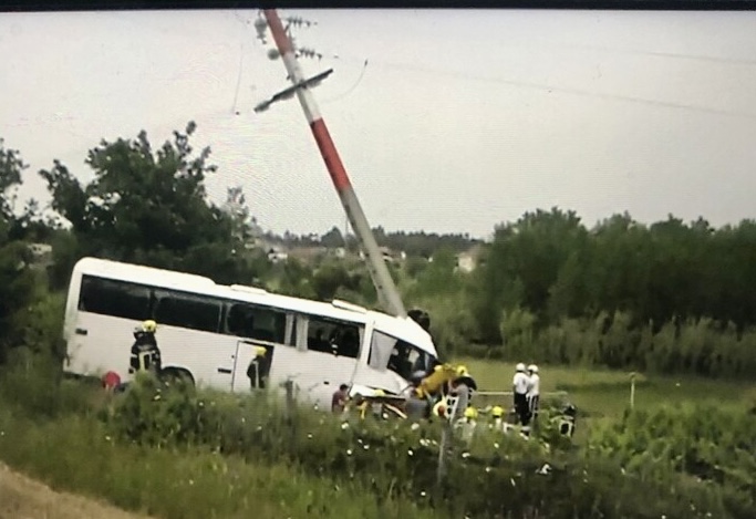 Despiste de autocarro de Guimarães faz dois mortos e 28 feridos na A1