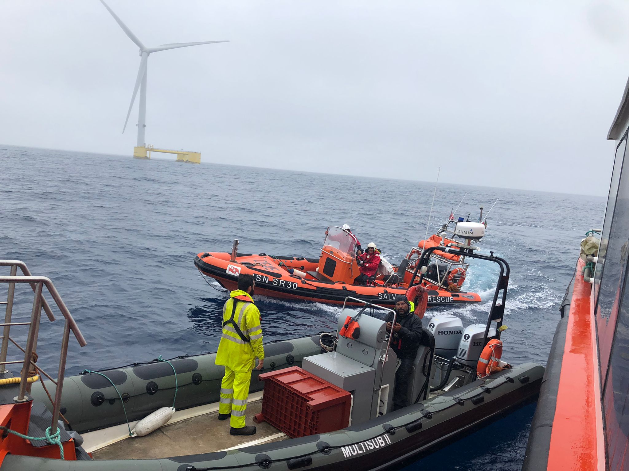 c/FOTOS: Testados meios de socorro na WindFloat ao largo de Viana do Castelo