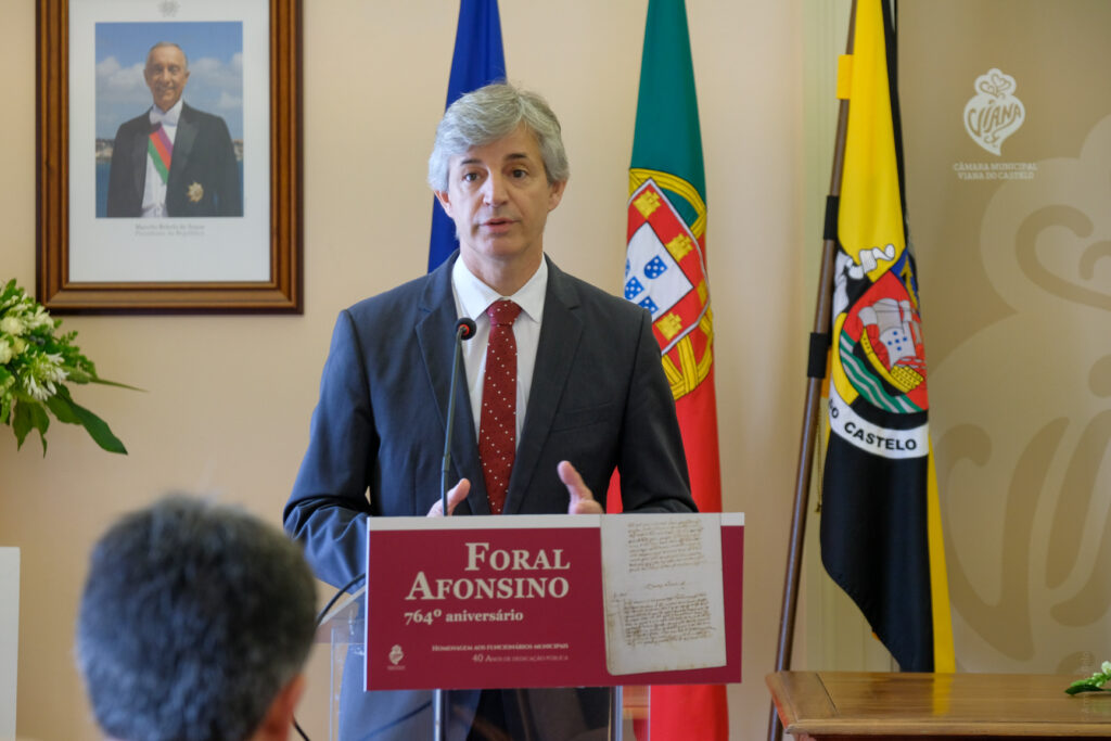 C/FOTOS: VIANA: Município entregou medalhas e evocou 764 anos do Foral
