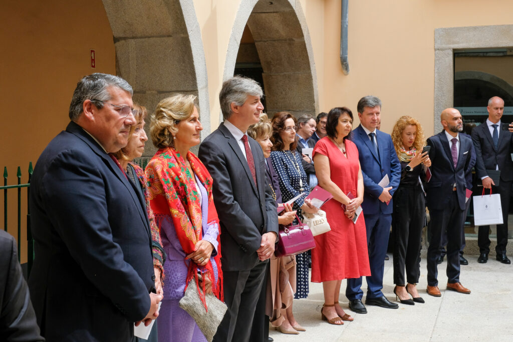 C/FOTOS: VIANA: Município entregou medalhas e evocou 764 anos do Foral