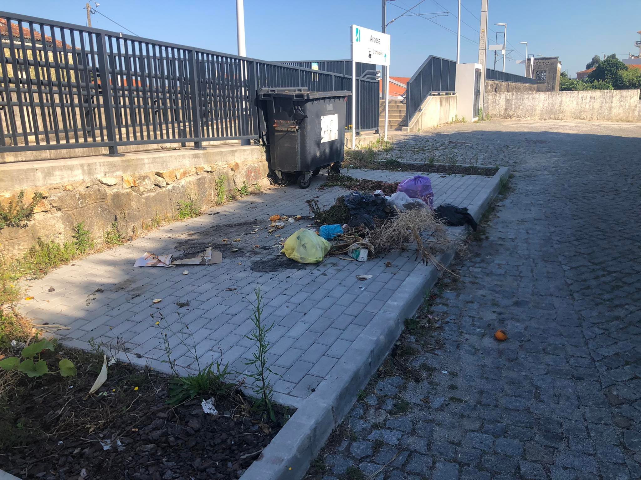 c/FOTOS: VIANA: Junta da Areosa denuncia atos de vandalismo