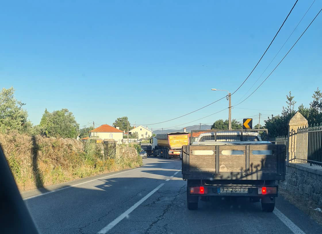 PONTE DE LIMA: Colisão de motociclo com camião faz um ferido