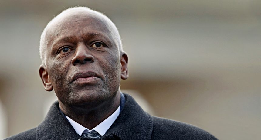 Morreu antigo presidente de Angola