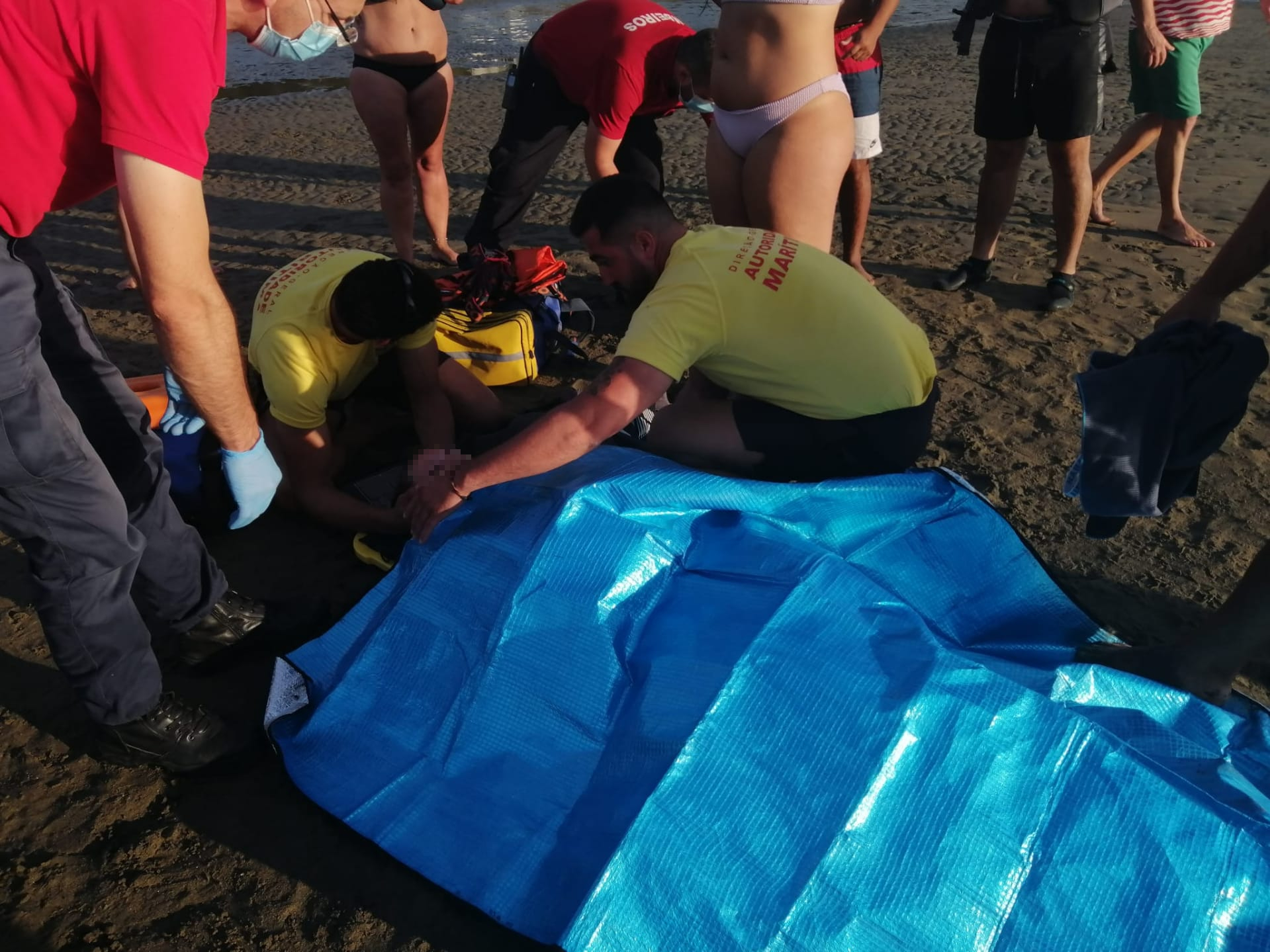 CAMINHA: Elementos do Projeto “SeaWatch” auxiliam mulher grávida após queda acidental na praia de Pedras Ruivas