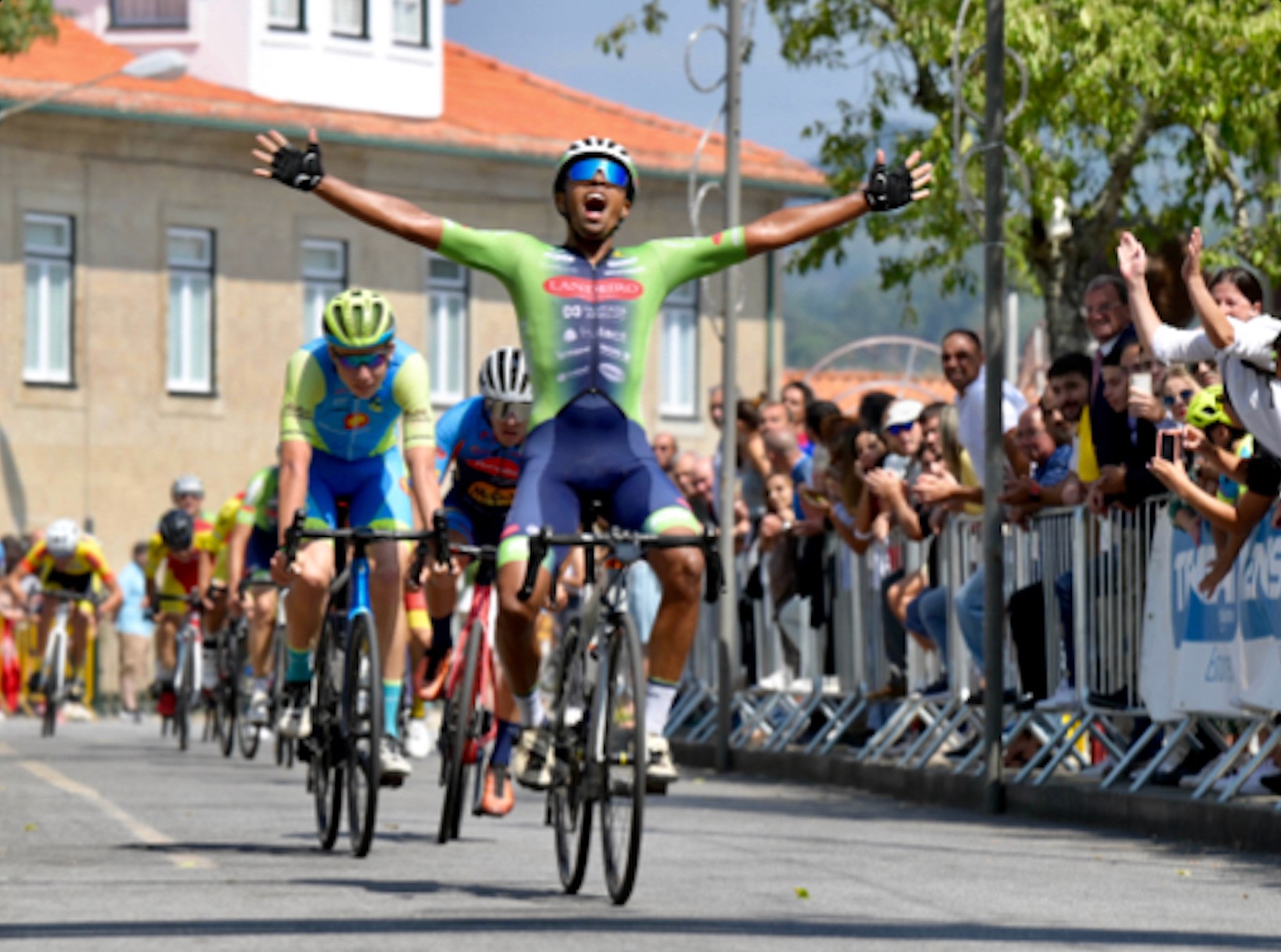 Ciclismo: Pedro Oliveira e Maria Jesus Barros triunfaram em Santa Marta de Portuzelo