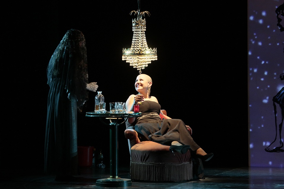 VIANA: Hoje é dia de Hamlet no Teatro Sá de Miranda