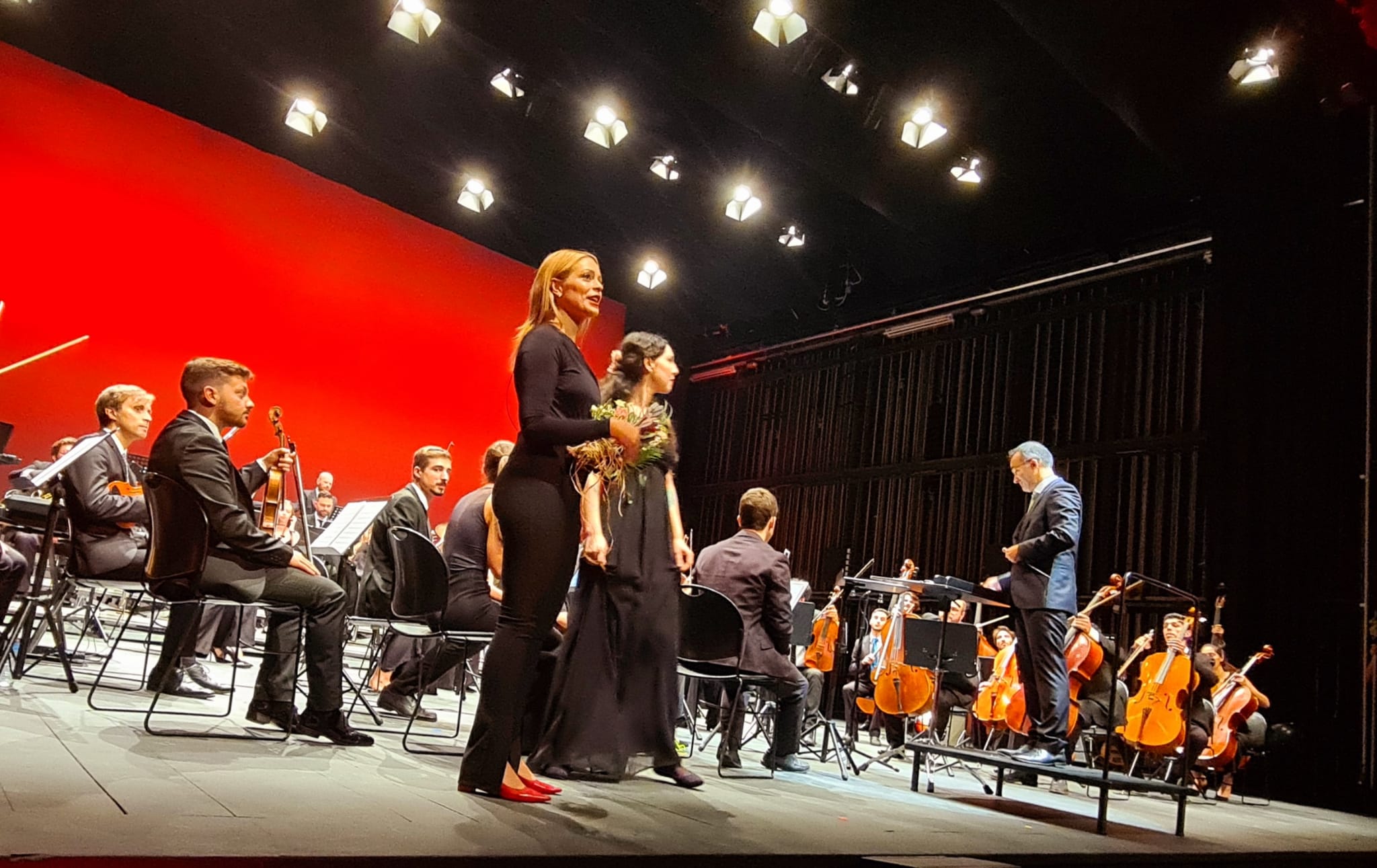Orquestra con Spirito emocionou público que encheu Sá de Miranda em Viana do Castelo