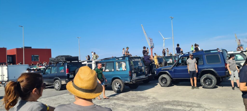 VIANA: Viatura dos Sapadores de 79 abriu desfile Land Rover