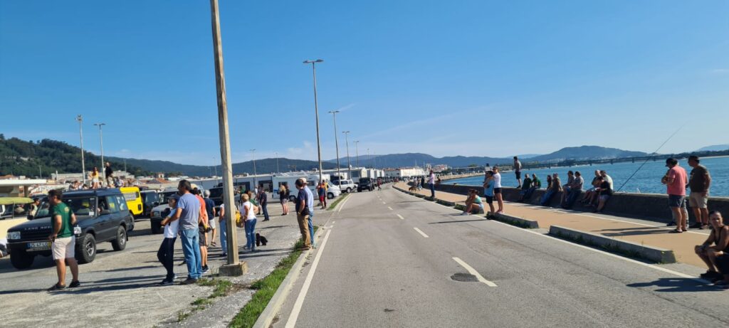 VIANA: Viatura dos Sapadores de 79 abriu desfile Land Rover