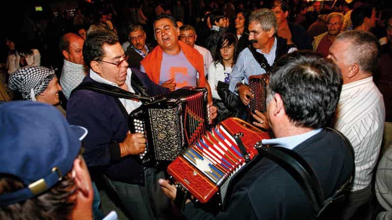 PONTE DE LIMA: Começam as Feiras Novas com concertinas e inauguração da iluminação