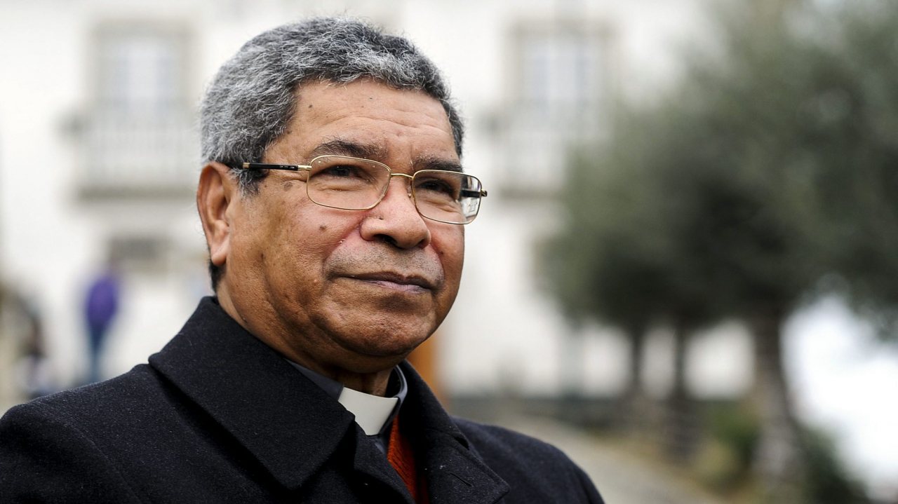 Jornal holandês denuncia alegados abusos sexuais de ex-bispo de Díli, Ximenes Belo