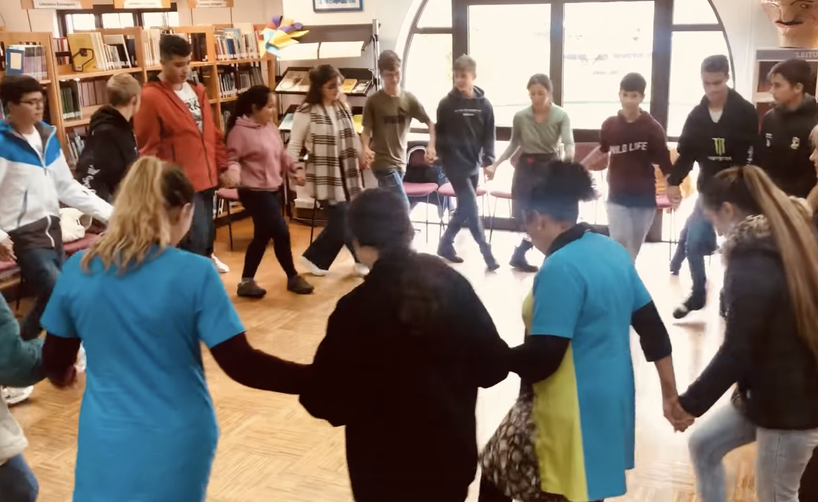 Monte da Ola andou a bailar. Sabe porquê? Então AlongaMente