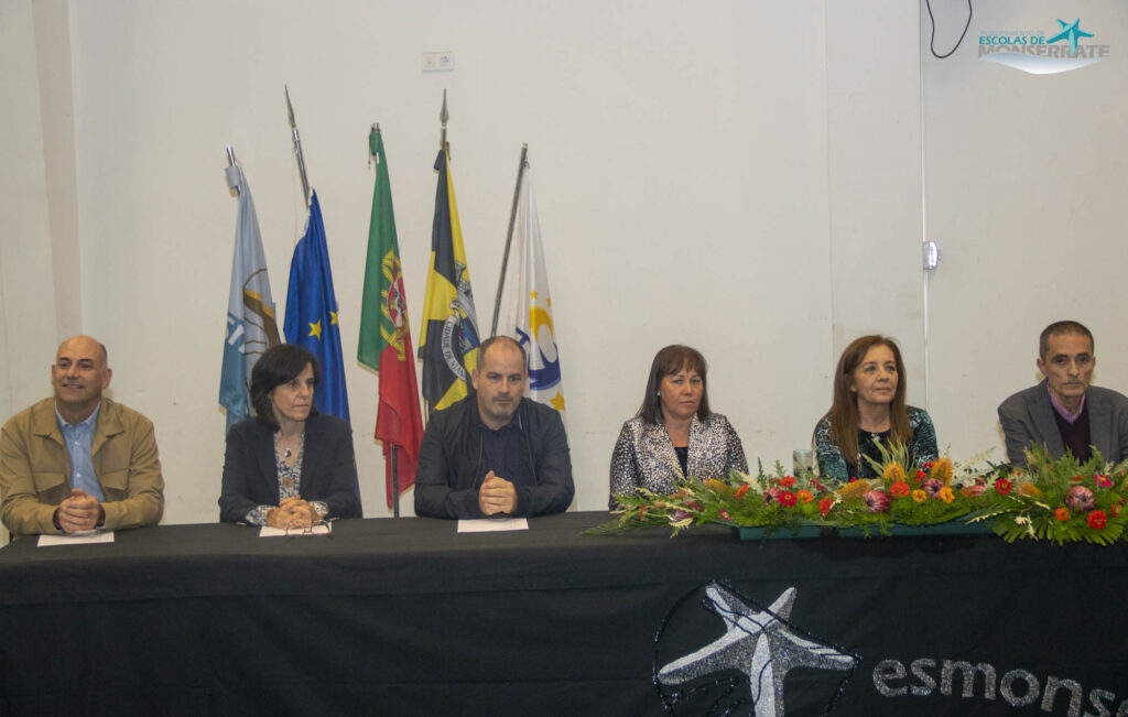 Alunos do agrupamento de escolas Monserrate recebem prémios de mérito e diplomas