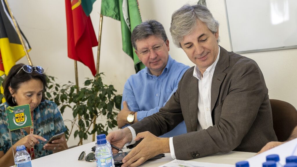 VIANA: Executivo municipal visita freguesia de Chafé e prepara reabilitação  da Amorosa