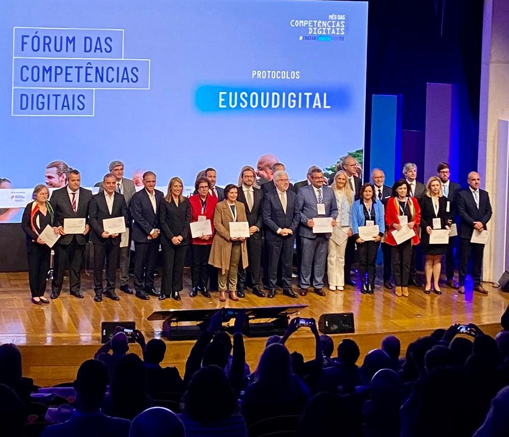 Câmara de Viana assina protocolo para implementação do programa ´Eu Sou Digital`