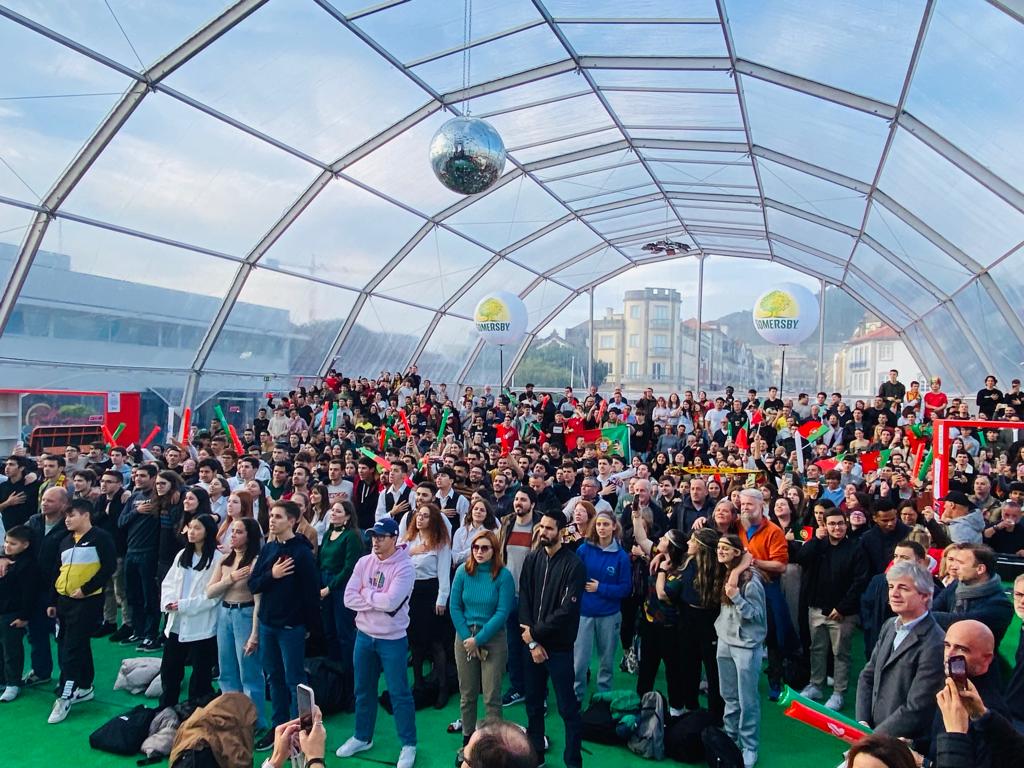 VIANA: “Liberdade” com centenas eufóricos a ver Portugal