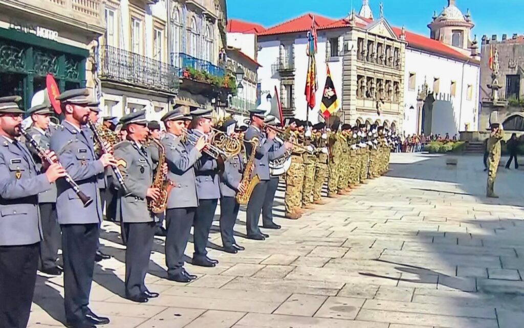 CIMEIRA IBÉRICA: Encontro arranca com honras militares e passeio por Viana do Castelo