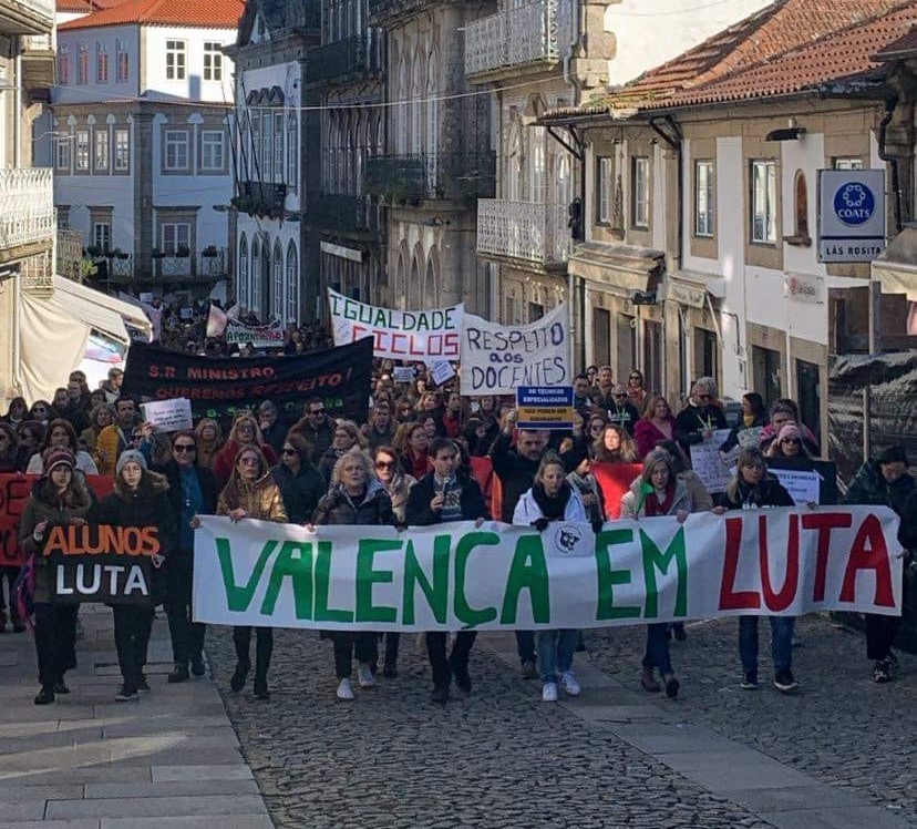 c/VÍDEO: VALENÇA: Professores pedem a Marcelo para ´desbloquear`negociações com o Governo