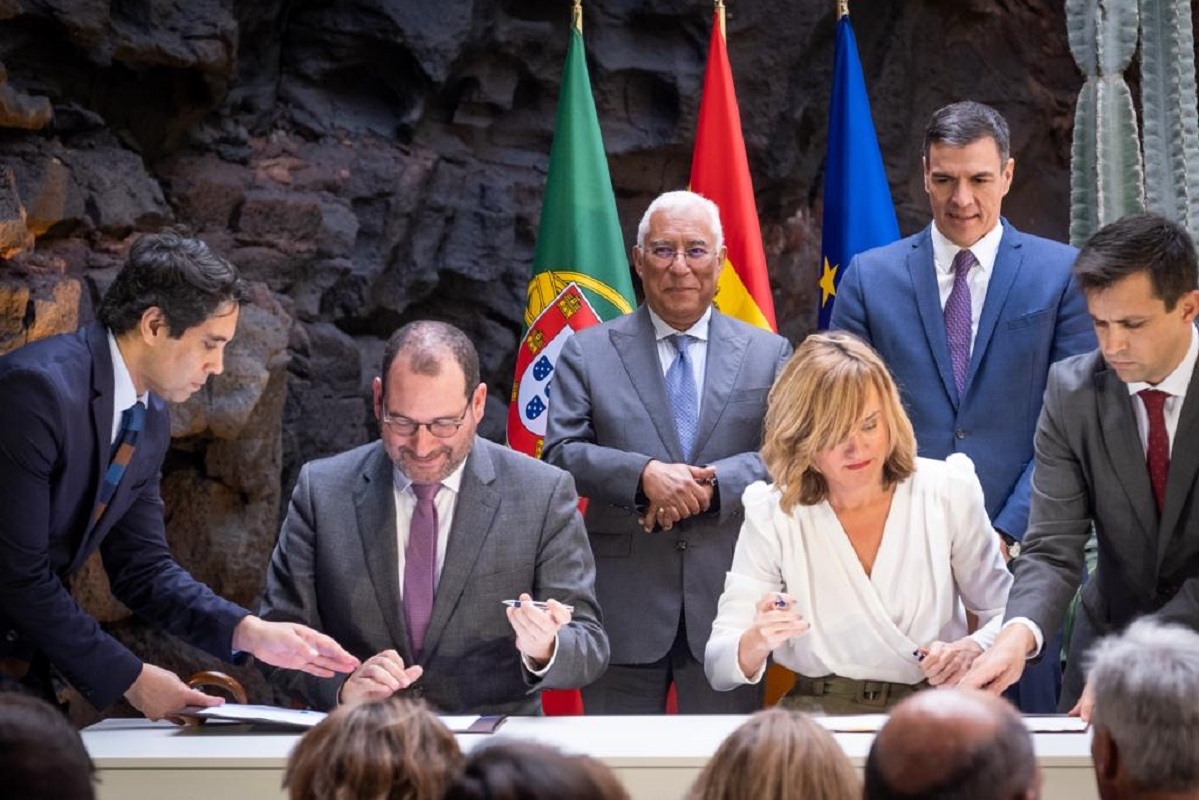 Cimeira Luso-Espanhola assina memorando “Projeto Escolas de Fronteira” 