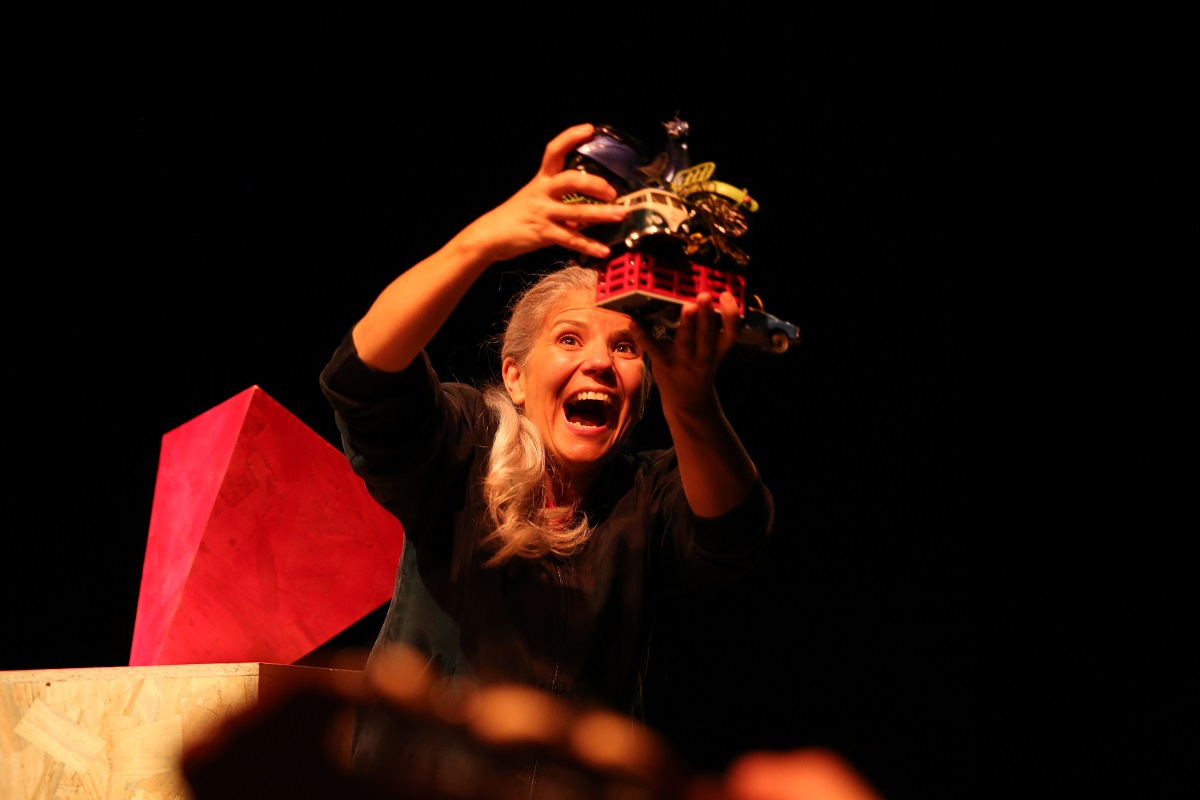 Sábado é dia para as famílias no Teatro Municipal Sá de Miranda