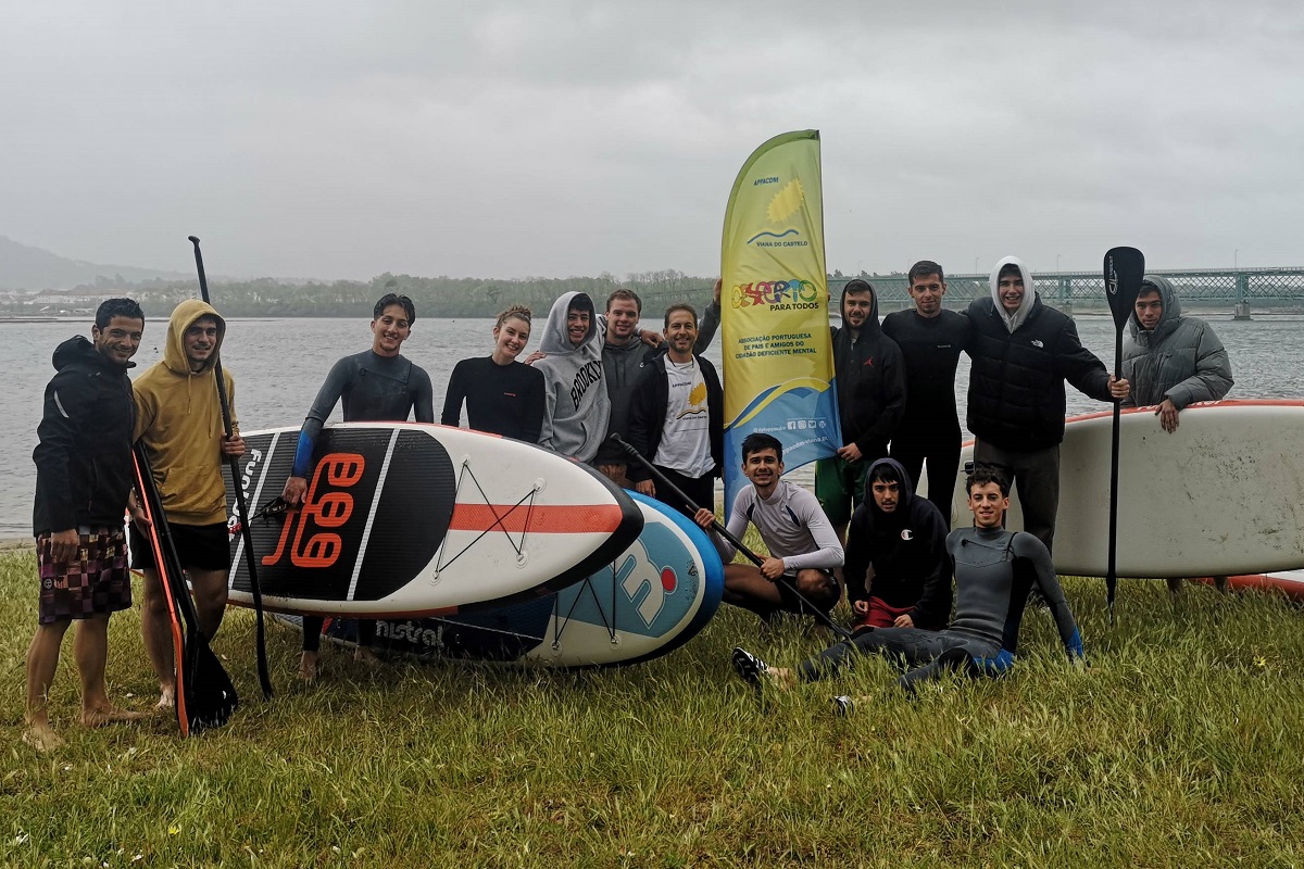 IPVC e APPACDM assinam parceria para o ensino de Stand Up Paddle