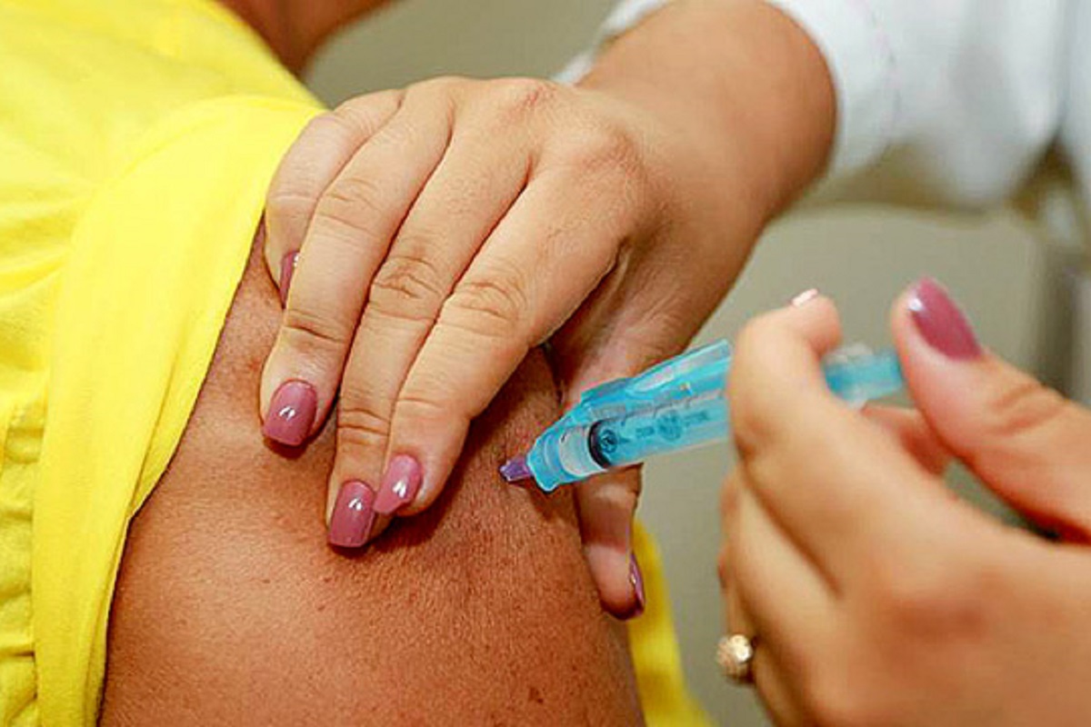 Vacinação contra Covid-19 e Gripe começa no fim do mês
