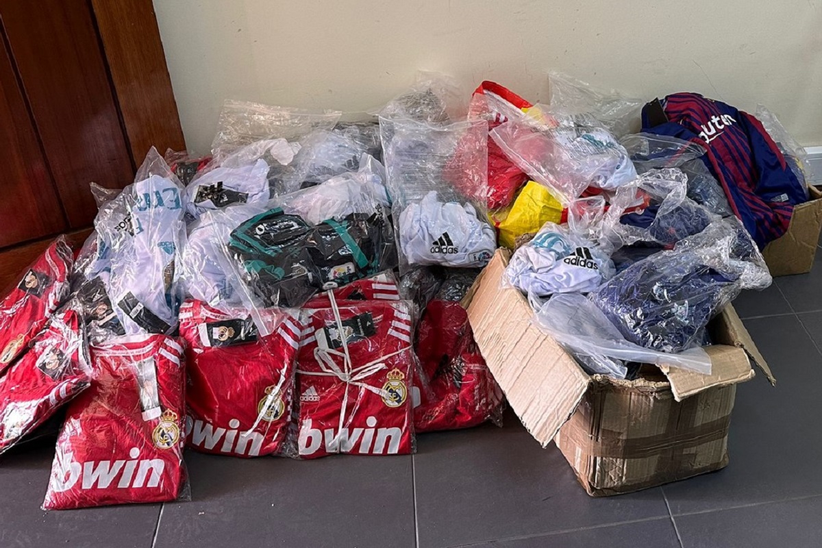 GNR apreende material contrafeito no mercado semanal de Caminha