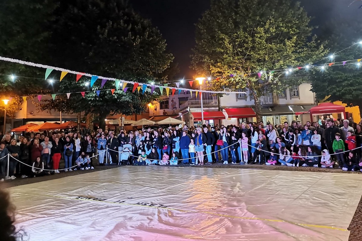 Largo das Neves prepara sardinhas, fêveras e caldo verde para festejar o São João