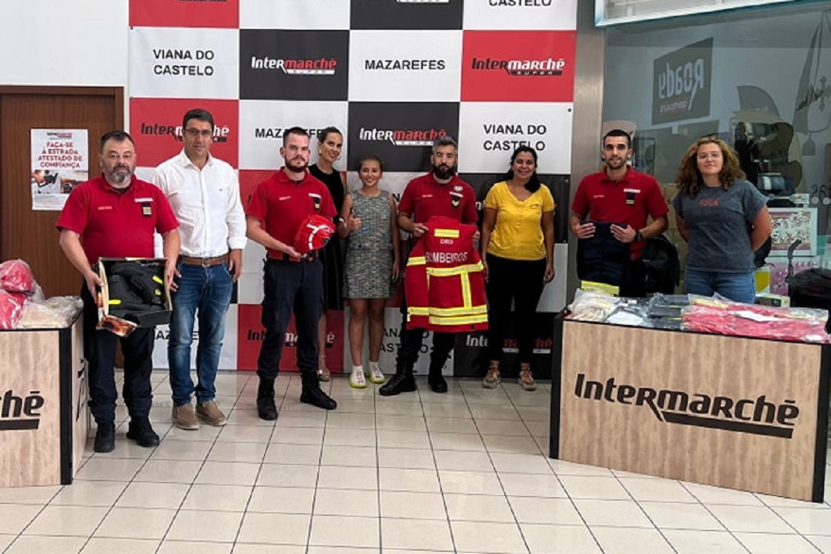 Intermarché de Mazarefes oferece equipamentos aos Bombeiros Voluntários de Viana