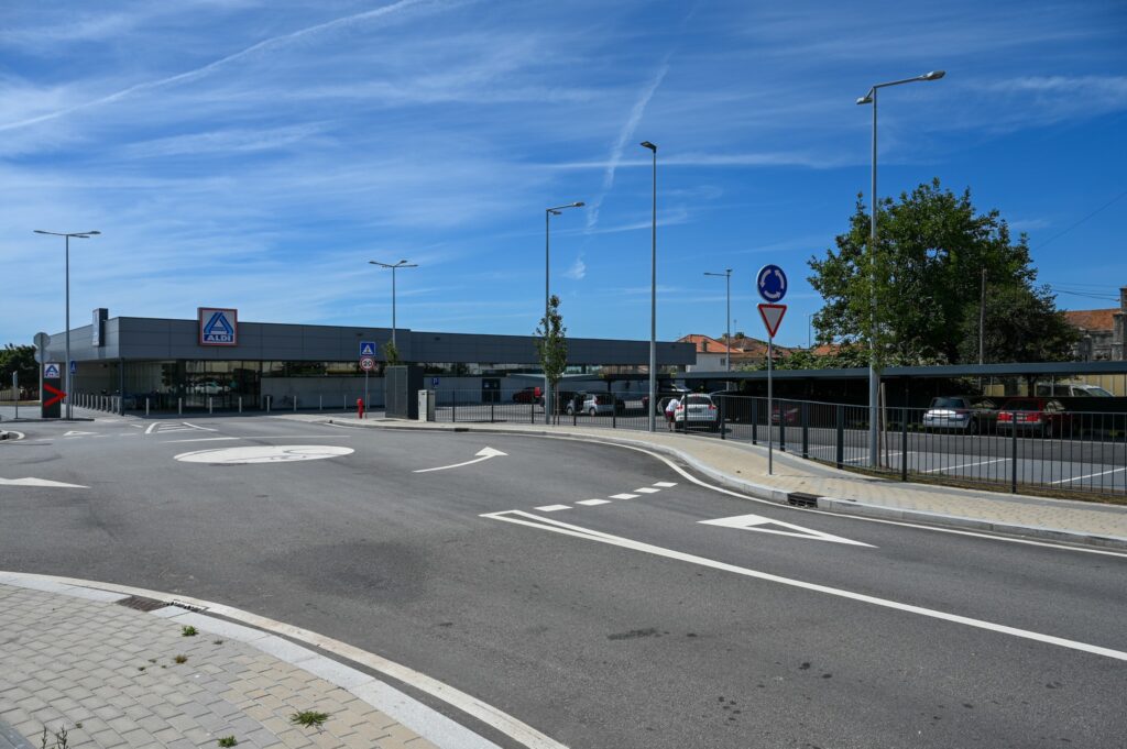 Há muitos lugares de estacionamento durante a Romaria! Saiba onde encontrá-los